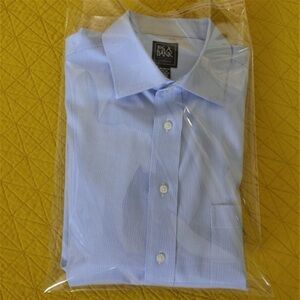 Jos.A.Bank Tailored Fit, Traveler Dress Shirt Size: 15 1/2 -32